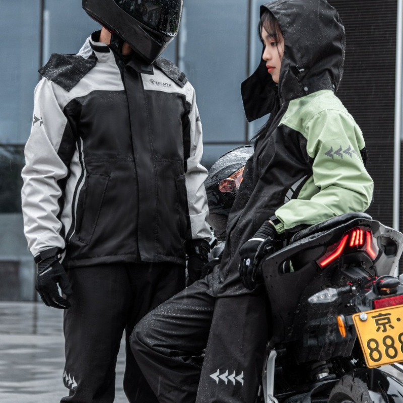 Мотоциклетный дождевой костюм  – обзор и цена Cycling Commuter Rain Jacket